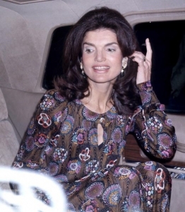 Jacqueline Kennedy Onassis horoszkópjának elemzése Artemisz Asztrológia Debrecen